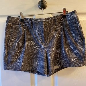 Women’s Nike golf shorts size 10